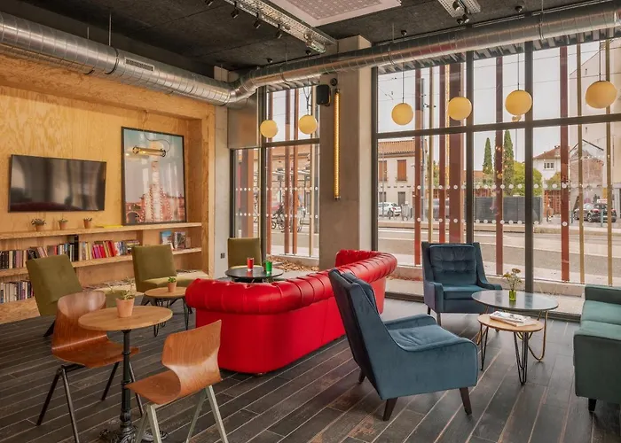 Eklo s Cartoucherie ZénithHotel Toulouse